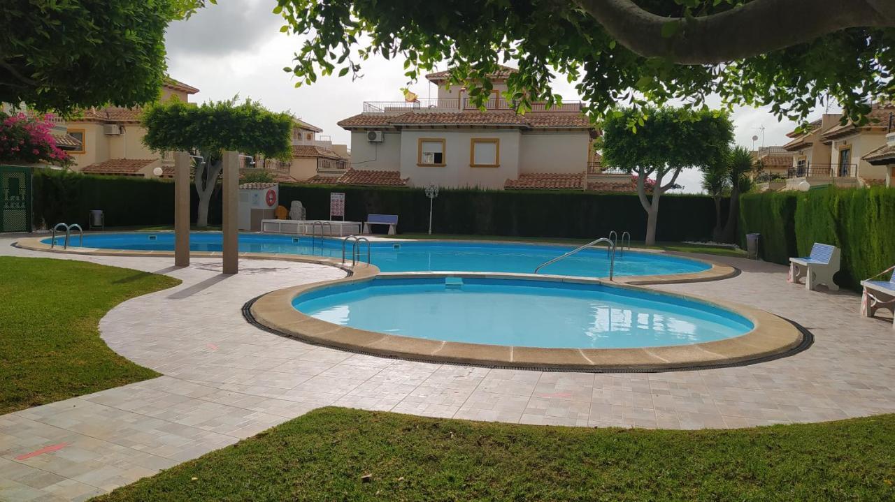 La Campana Appartement Dehesa de Campoamor  Buitenkant foto